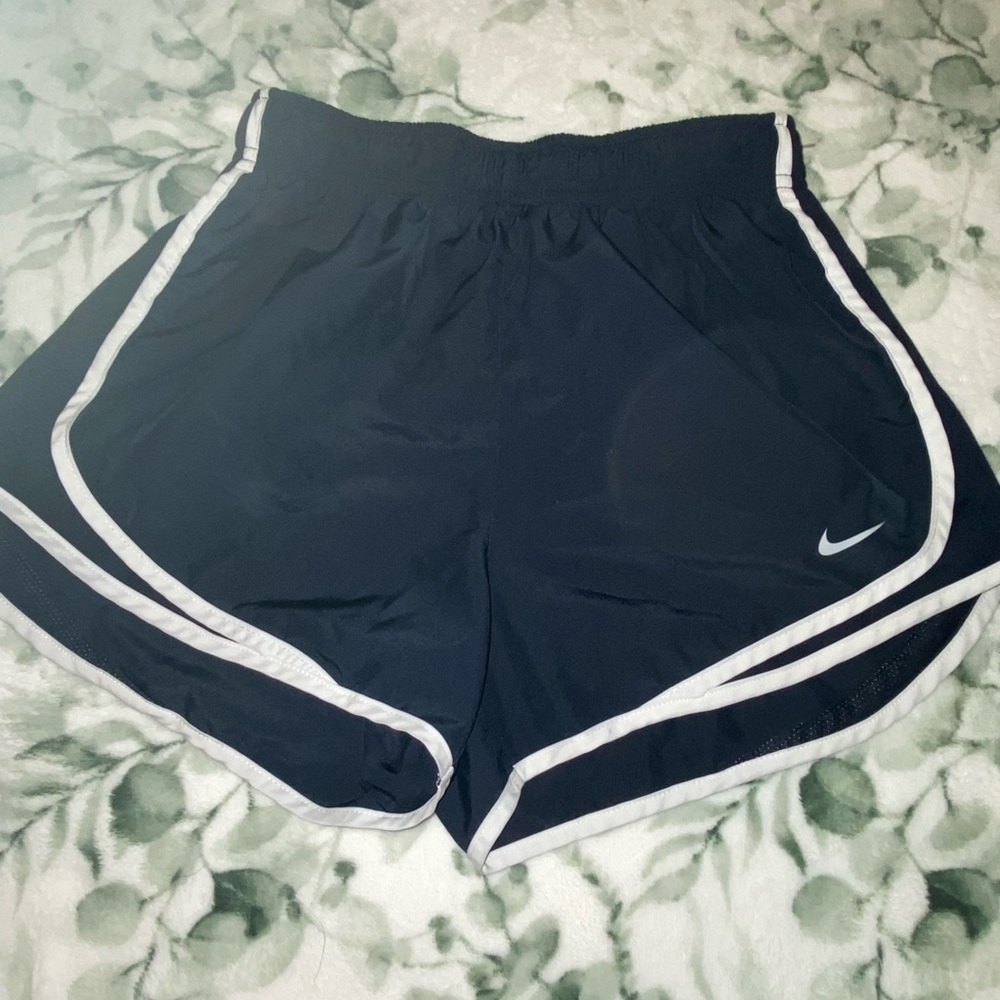 womens m navy blue nike athletic shorts